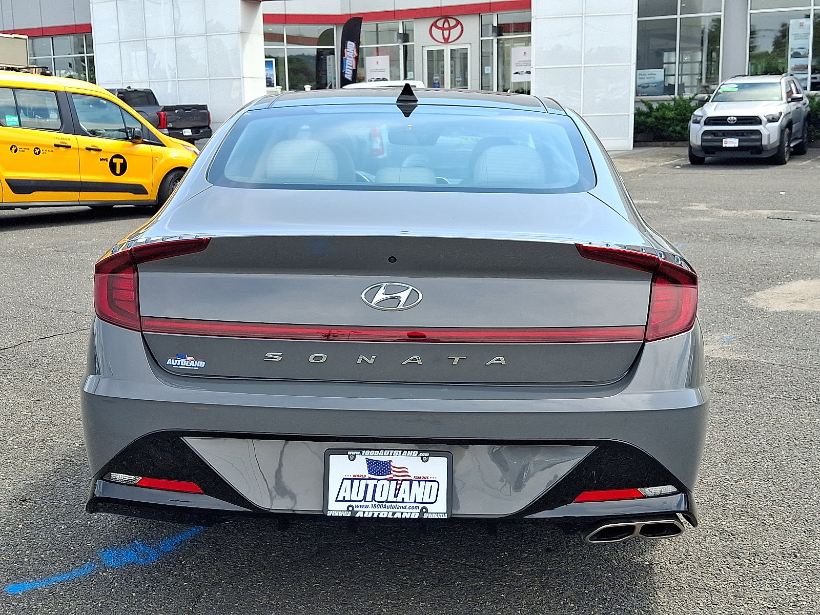 Used 2022 Hyundai Sonata SEL w/ Convenience Package FWD image 6