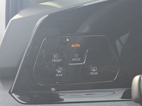 Used 2022 Volkswagen GTI S image 29