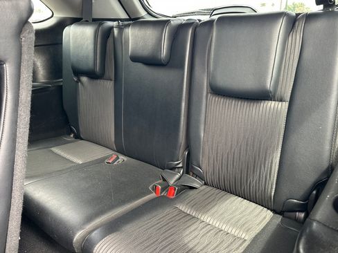 Certified 2019 Toyota Highlander Plus FWD image 15