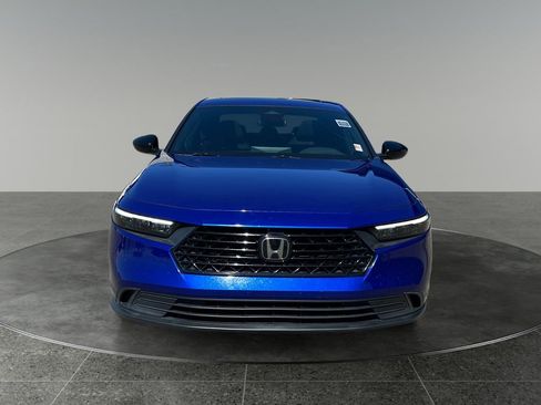 Used 2023 Honda Accord Sport image 2