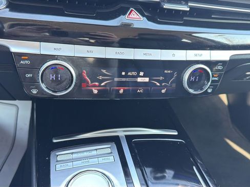 Used 2023 Genesis G80 2.5T image 26