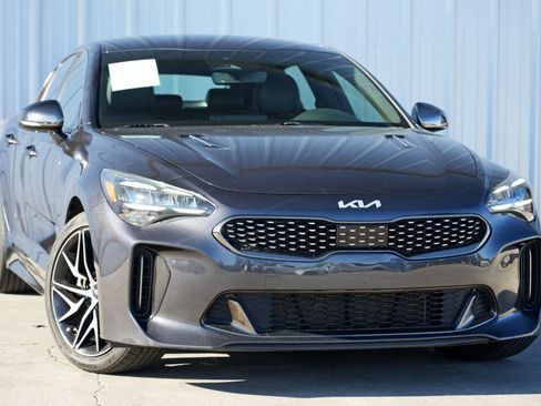Used 2022 Kia Stinger GT-Line image 2