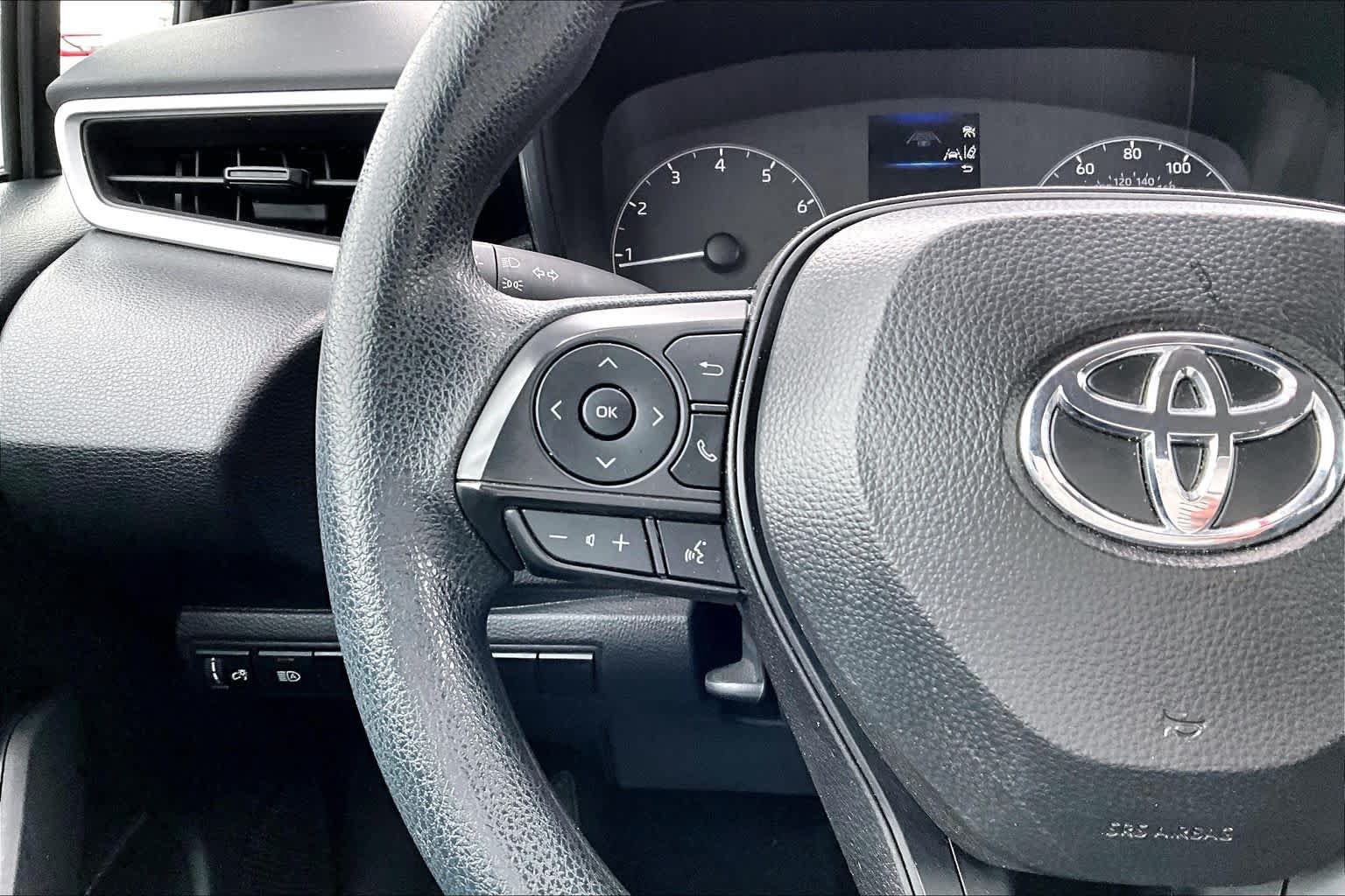 Certified 2025 Toyota Corolla LE FWD image 23