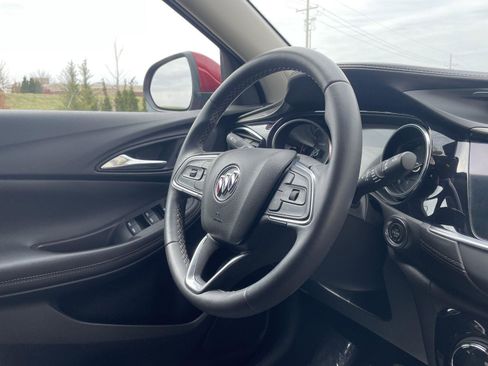 Used 2021 Buick Encore GX Preferred w/ Cold Weather Comfort Package image 5