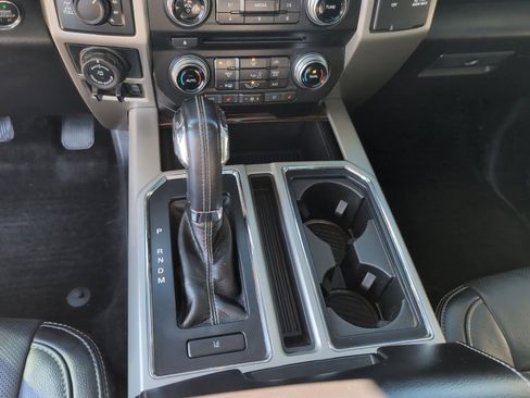 Used 2017 Ford F150 Lariat w/ Equipment Group 502A Luxury image 14