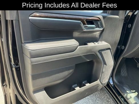 Used 2025 GMC Sierra 1500 Elevation AWD/4WD image 7