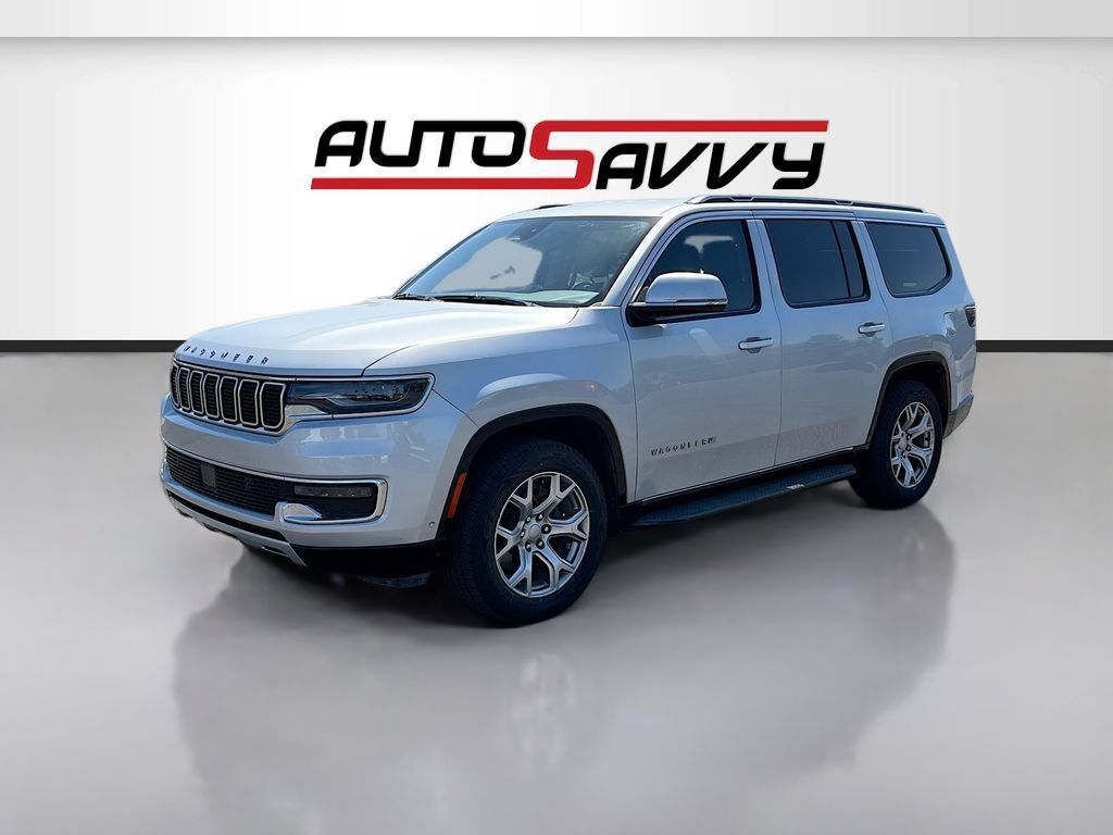 Used 2022 Jeep Wagoneer Series II AWD/4WD image 3