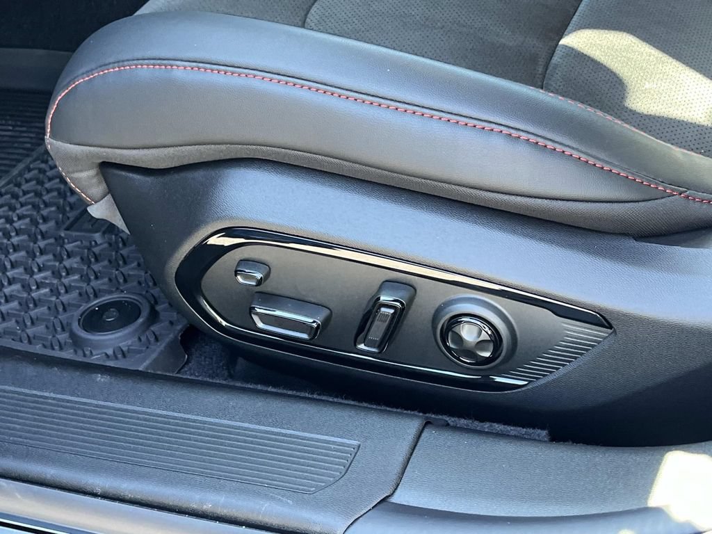 New 2026 Dodge Charger R/T w/ Performance Handling Group AWD/4WD image 19