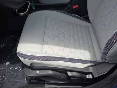 New 2025 MINI Cooper S image 17