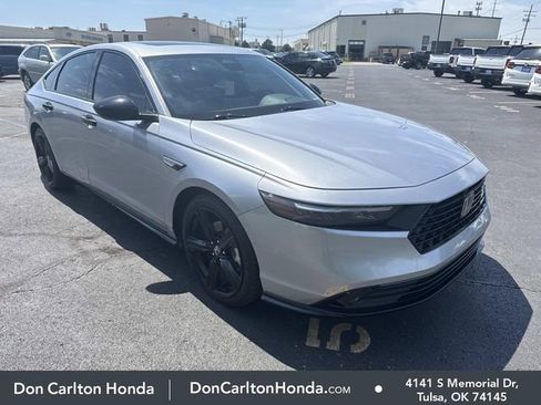 Used 2023 Honda Accord Sport image 1
