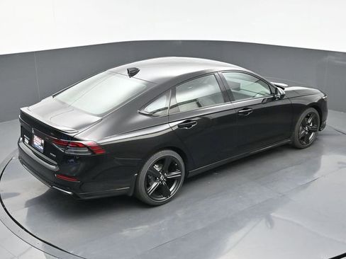 Used 2025 Honda Accord Sport image 33