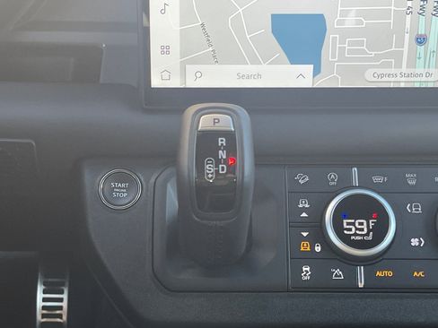 Used 2025 Land Rover Defender 110 V8 image 20