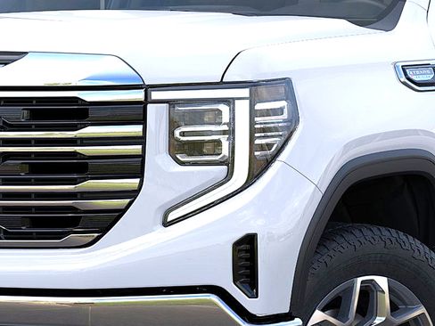 New 2026 GMC Sierra 1500 SLT image 10