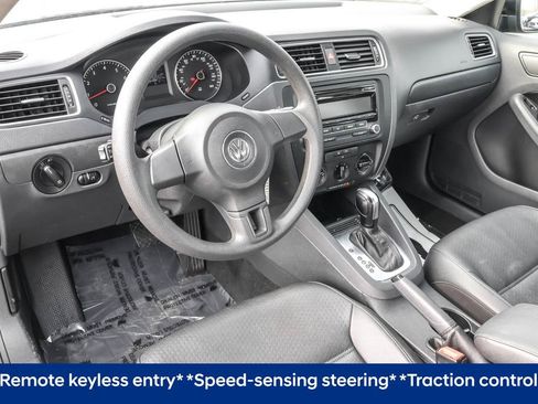 Used 2014 Volkswagen Jetta SE image 5