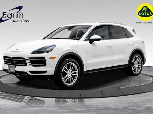 Used 2023 Porsche Cayenne image 1