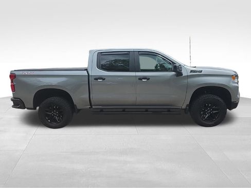 Used 2025 Chevrolet Silverado 1500 LT Trail Boss w/ Convenience Package II AWD/4WD image 4