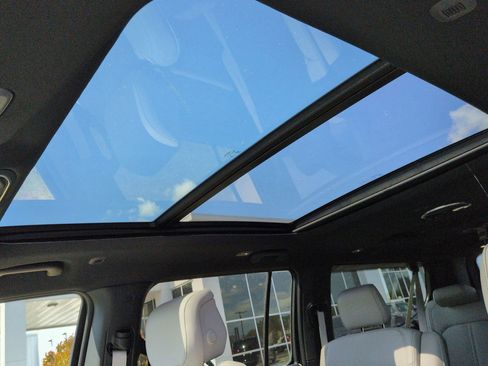 New 2026 Jeep Grand Wagoneer L 4WD image 19