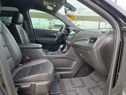 Used 2022 Chevrolet Equinox RS w/ RS Leather Package image 27