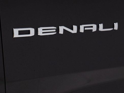 Used 2021 GMC Yukon XL Denali AWD/4WD image 26