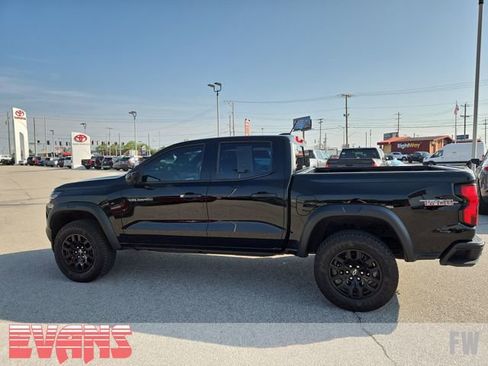 Used 2024 Chevrolet Colorado Trail Boss w/ Technology Package AWD/4WD image 23