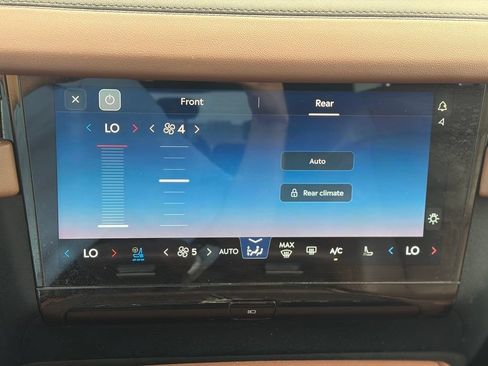 Used 2025 Lincoln Navigator Reserve AWD/4WD image 38