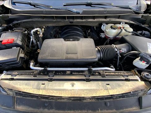 Used 2021 Chevrolet Suburban LT w/ LT Signature Package image 30