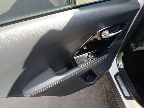 Used 2019 Kia Niro Touring image 13