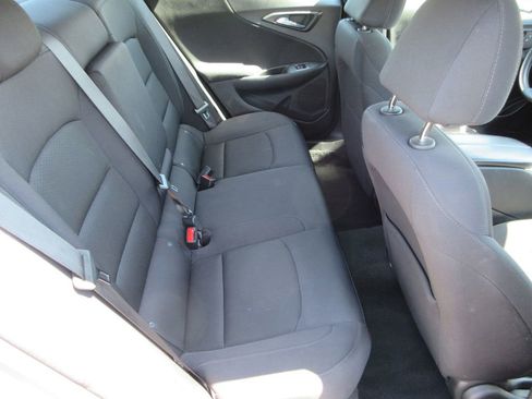 Used 2024 Chevrolet Malibu LT FWD image 16