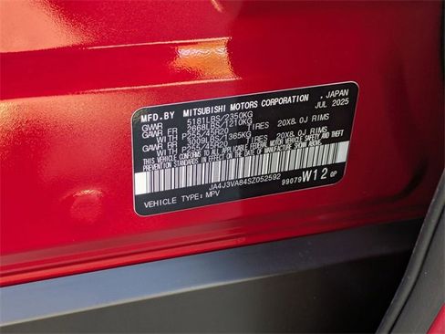 New 2025 Mitsubishi Outlander SE image 37