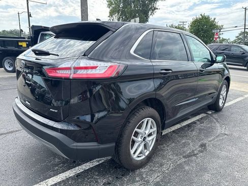 Used 2024 Ford Edge SEL w/ Convenience Package AWD/4WD image 3