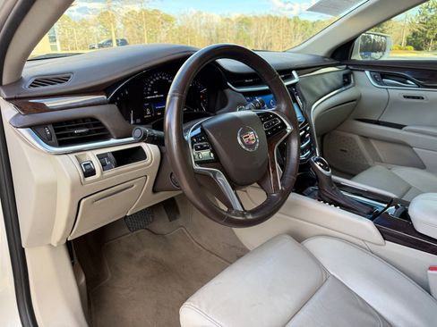 Used 2015 Cadillac XTS Luxury w/ Driver Awareness Package image 21