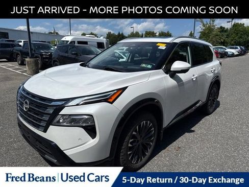 Certified 2024 Nissan Rogue Platinum w/ Platinum Premium Package AWD/4WD image 3