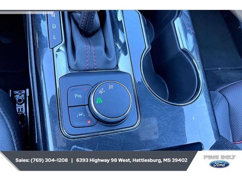 Used 2025 Chevrolet Blazer RS FWD image 23