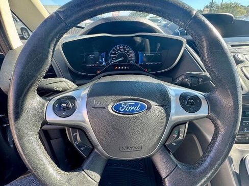 Used 2017 Ford C-MAX Energi SE w/ Equipment Group 402A image 23