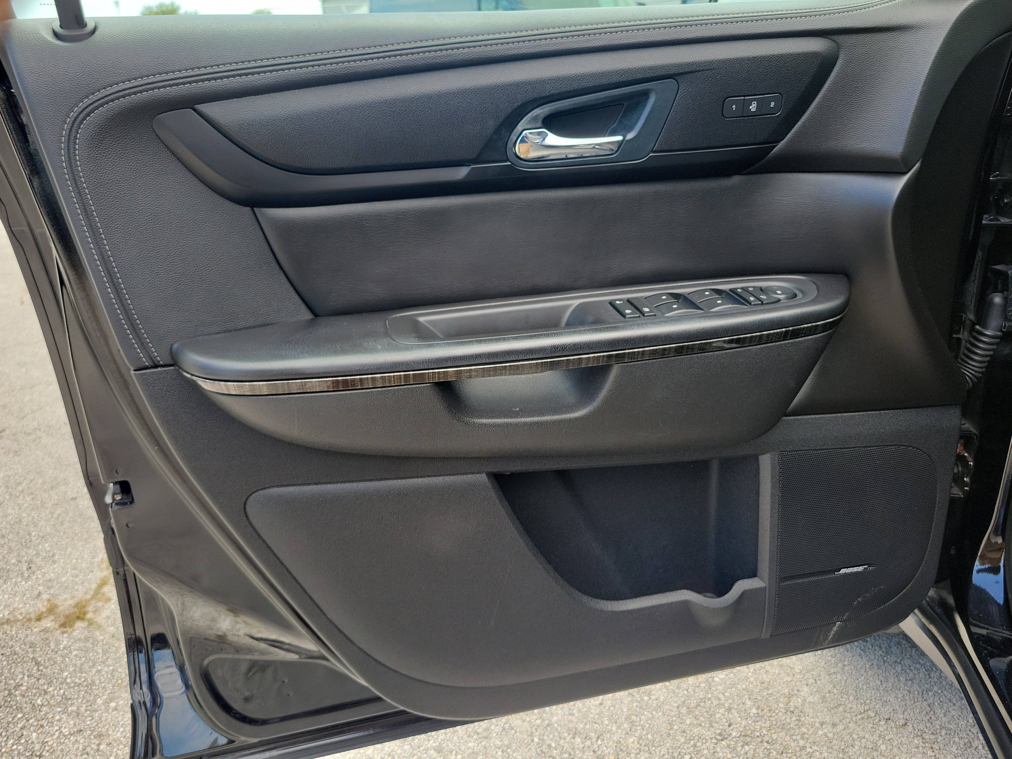 Used 2017 GMC Acadia Limited SLT AWD/4WD image 21