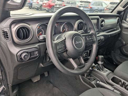 Used 2023 Jeep Wrangler Sport image 17