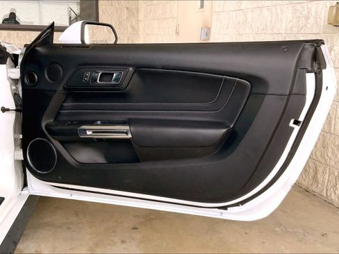 Used 2021 Ford Mustang GT Premium w/ Equipment Group 401A image 20