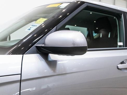 Used 2025 Kia Soul LX FWD image 12
