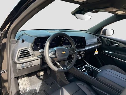 New 2026 Chevrolet Traverse LT w/ Driver Confidence Package AWD/4WD image 10