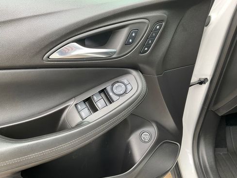 Used 2023 Buick Encore GX Essence w/ Experience Buick Package image 16