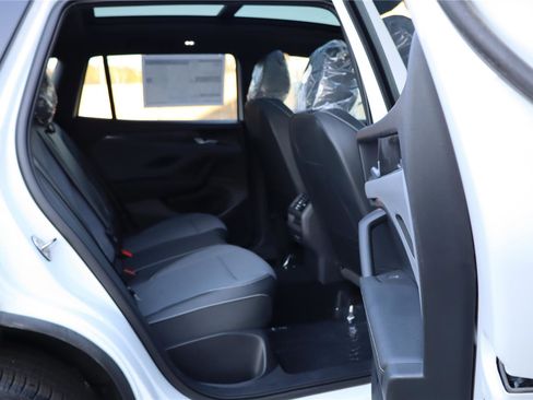 New 2026 Volkswagen Tiguan SE R-Line image 27