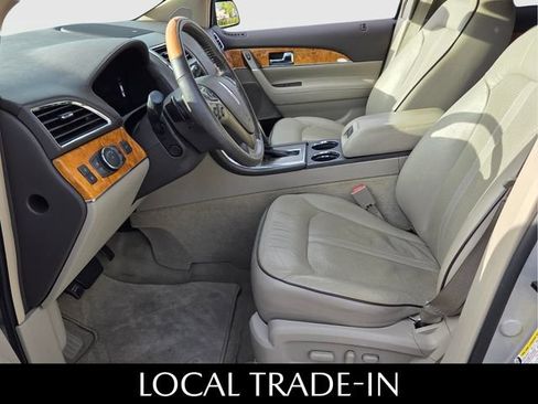 Used 2013 Lincoln MKX FWD image 6