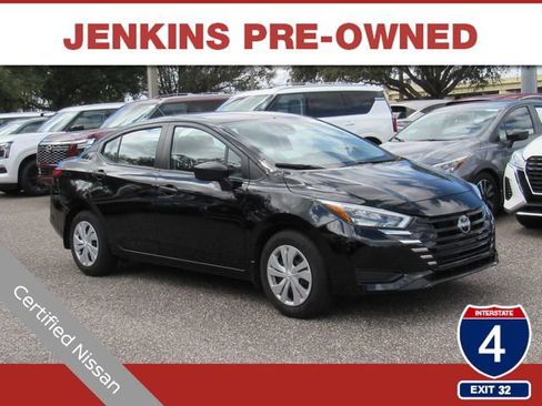 Certified 2025 Nissan Versa S w/ Trunk Package image 1