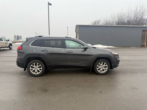 Used 2015 Jeep Cherokee Latitude w/ Comfort/Convenience Group image 6