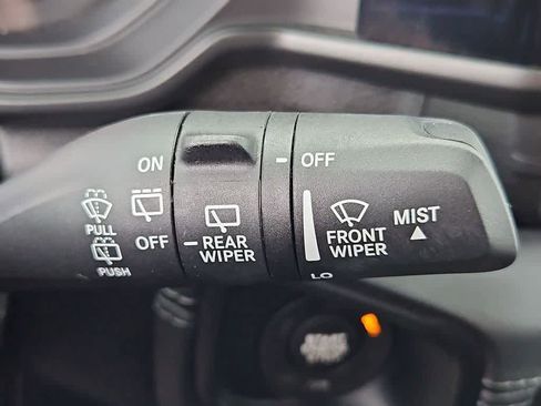 Used 2024 Jeep Wrangler Unlimited Rubicon image 26