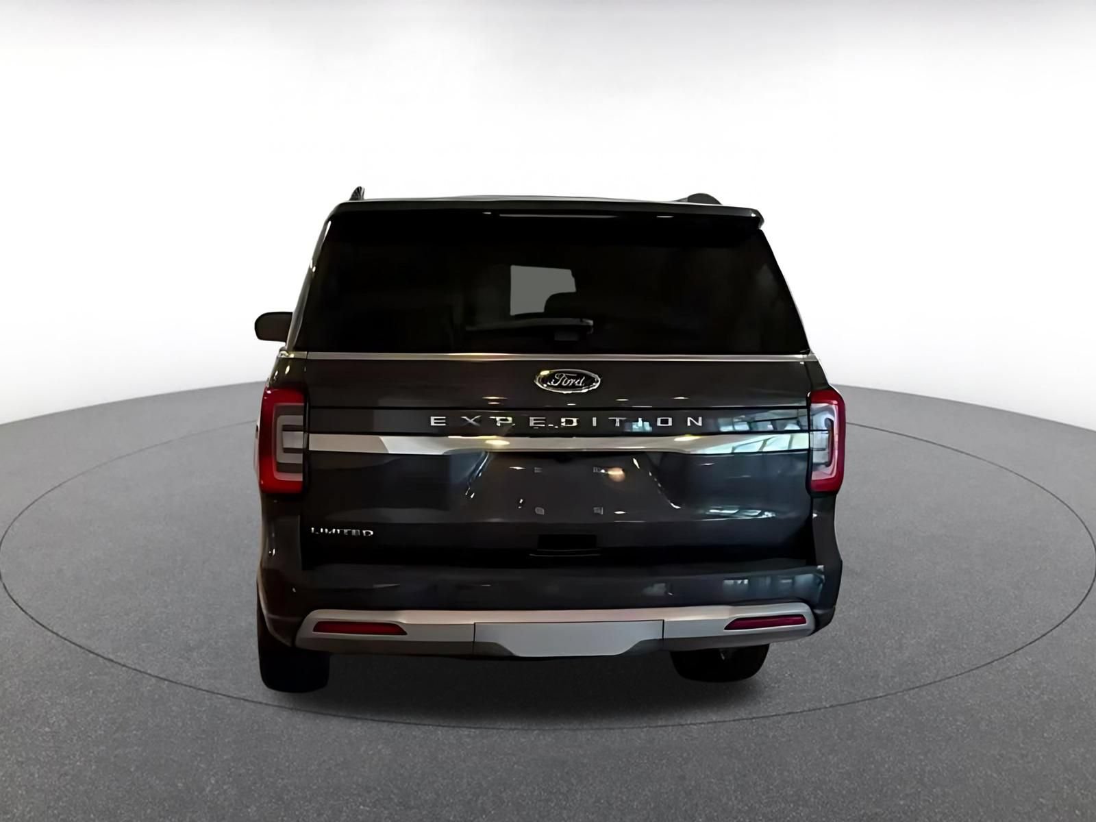 Used 2024 Ford Expedition Limited AWD/4WD image 9