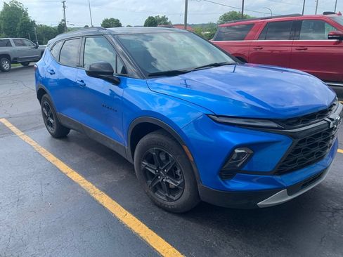 Used 2024 Chevrolet Blazer LT w/ Convenience Package AWD/4WD image 4