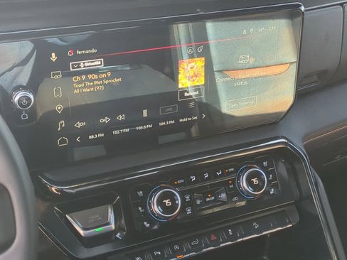 Certified 2024 GMC Sierra 1500 AT4 w/ AT4 Premium Package image 17