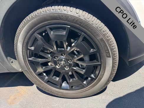 Used 2022 Kia Telluride SX w/ SX Prestige Package AWD/4WD image 2