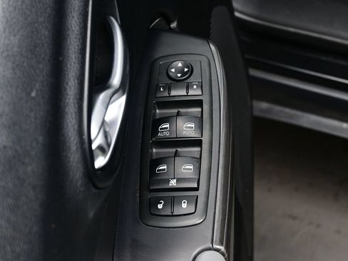 Used 2014 Jeep Cherokee Limited w/ Technology Group FWD image 13